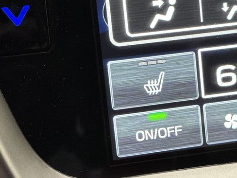 Used 2025 Subaru Legacy Premium AWD/4WD image 34