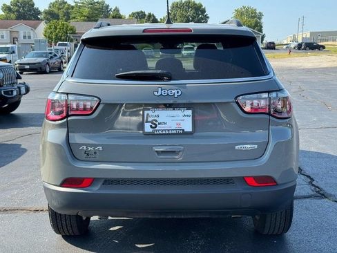 Used 2023 Jeep Compass Latitude w/ Convenience Group AWD/4WD image 4