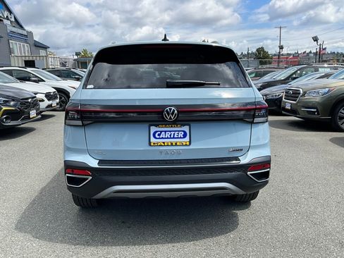 New 2025 Volkswagen Taos SEL image 7