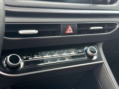 Used 2021 Hyundai Sonata SE w/ Cargo Package FWD image 18
