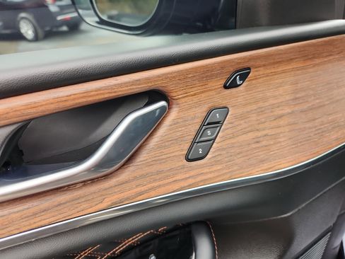 Used 2022 Jeep Grand Cherokee Summit w/ Adv Protech Group IV image 22