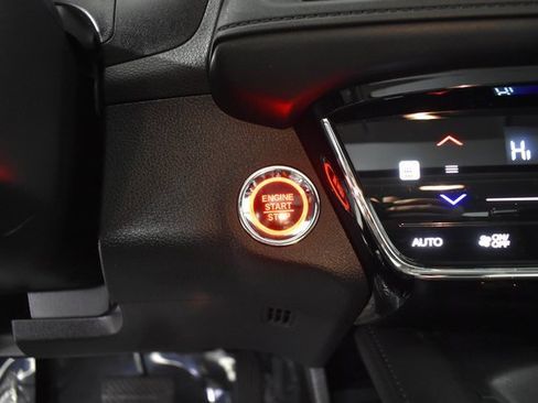 Used 2022 Honda HR-V EX image 17