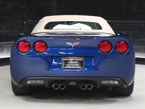 Used 2005 Chevrolet Corvette Convertible w/ Preferred Equipment Group RWD image 20