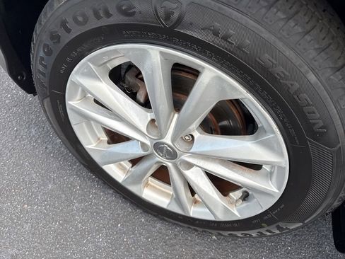 Used 2018 Nissan Rogue Sport SV w/ SV All-Weather Package image 9