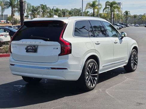 Used 2025 Volvo XC90 B5 Ultra AWD/4WD image 10