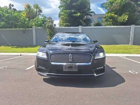 Used 2018 Lincoln Continental Reserve w/ Continental Climate Package AWD/4WD image 2