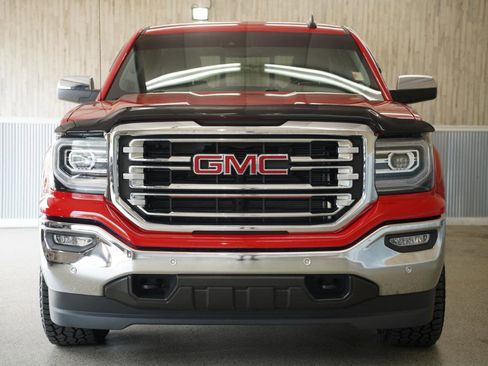 Used 2018 GMC Sierra 1500 SLT image 3