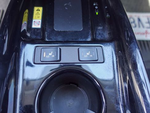 Used 2022 Toyota Prius Prime XLE FWD image 21