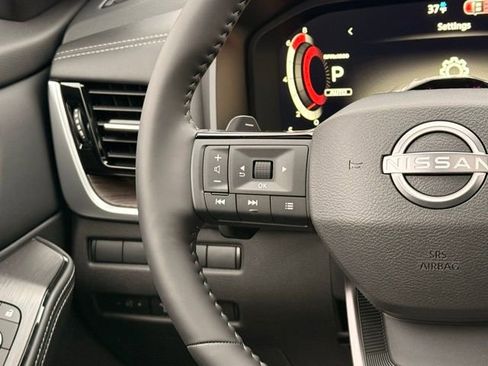 New 2026 Nissan Rogue Platinum w/ Tech Package AWD/4WD image 23