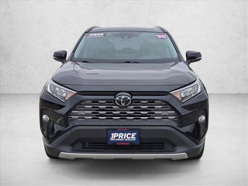 Used 2020 Toyota RAV4 Limited image 2