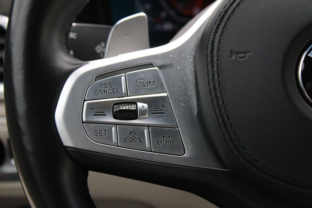 Used 2021 BMW 740i w/ M Sport Package RWD image 29