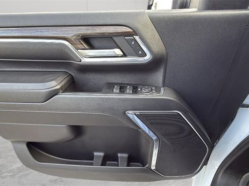 Used 2024 Chevrolet Silverado 2500 LT image 25