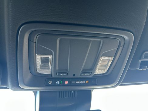 Used 2024 GMC Sierra 2500 AT4 image 21