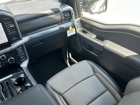 New 2025 Ford F150 Lariat w/ Equipment Group 502A High image 22