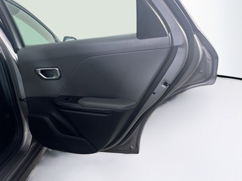 Used 2025 Kia K4 LXS image 30