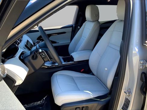 Used 2026 Land Rover Range Rover Evoque S AWD/4WD image 9