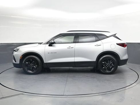 Used 2021 Chevrolet Blazer LT FWD image 8