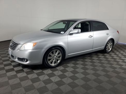Used 2009 Toyota Avalon Limited image 8
