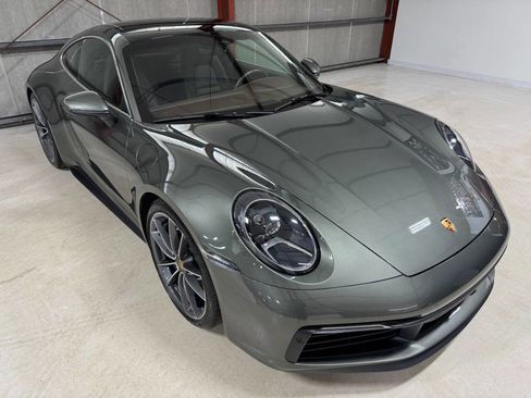 Used 2021 Porsche 911 Carrera 4S image 34