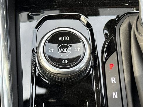 New 2026 GMC Canyon AT4 AWD/4WD image 20