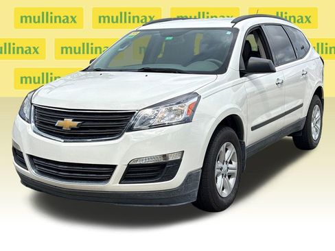 Used 2015 Chevrolet Traverse LS FWD image 13