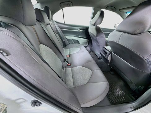 Used 2020 Toyota Camry LE FWD image 27