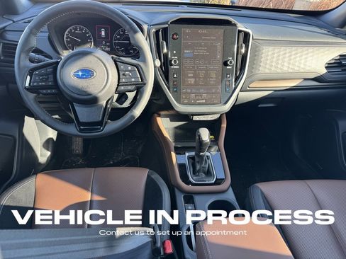 Used 2025 Subaru Forester Touring w/ Popular Package - Touring image 11