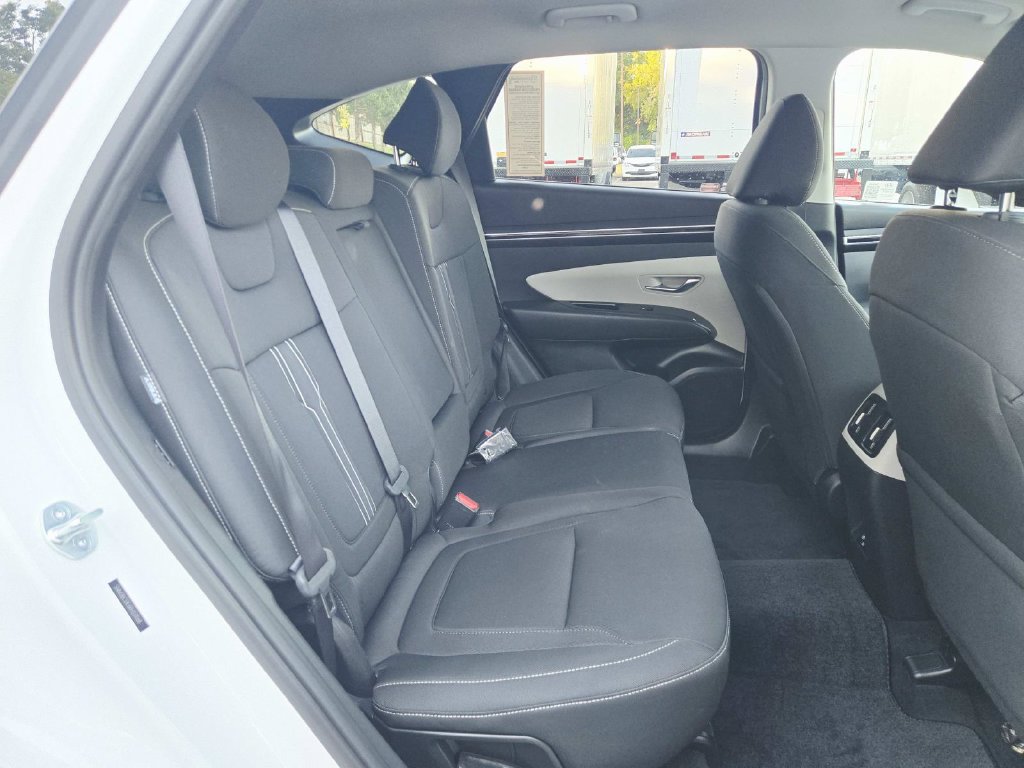 Used 2024 Hyundai Tucson SEL AWD/4WD image 16