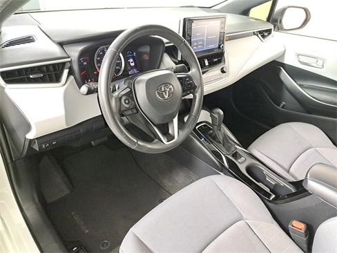 Used 2021 Toyota Corolla SE image 18