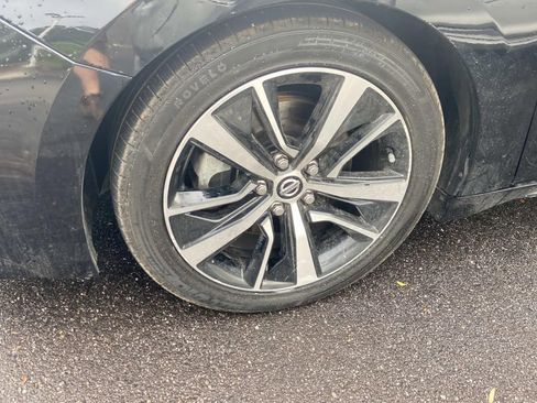 Used 2021 Nissan Maxima 3.5 SV w/ Floor Mat Group FWD image 8