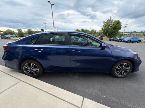 Used 2024 Kia Forte LXS FWD image 6