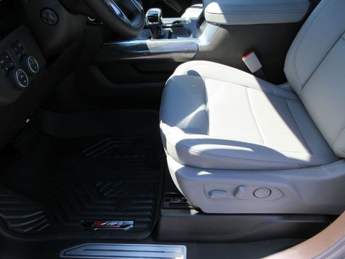 New 2026 Chevrolet Silverado 1500 LTZ w/ LTZ Premium Package image 24