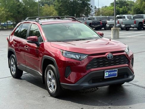 Used 2022 Toyota RAV4 LE AWD/4WD image 12