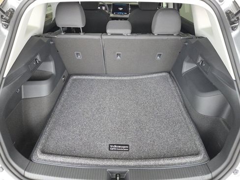 New 2026 Volkswagen Tiguan S image 5