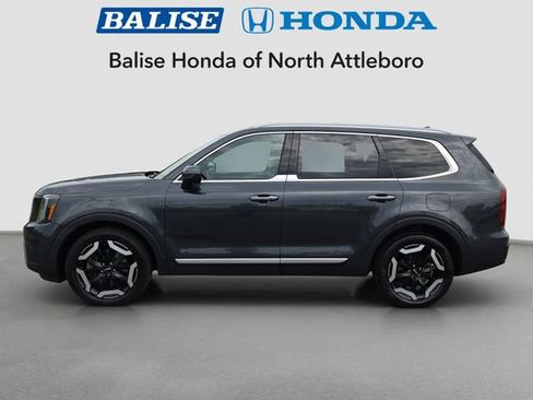 Used 2023 Kia Telluride S AWD/4WD image 2