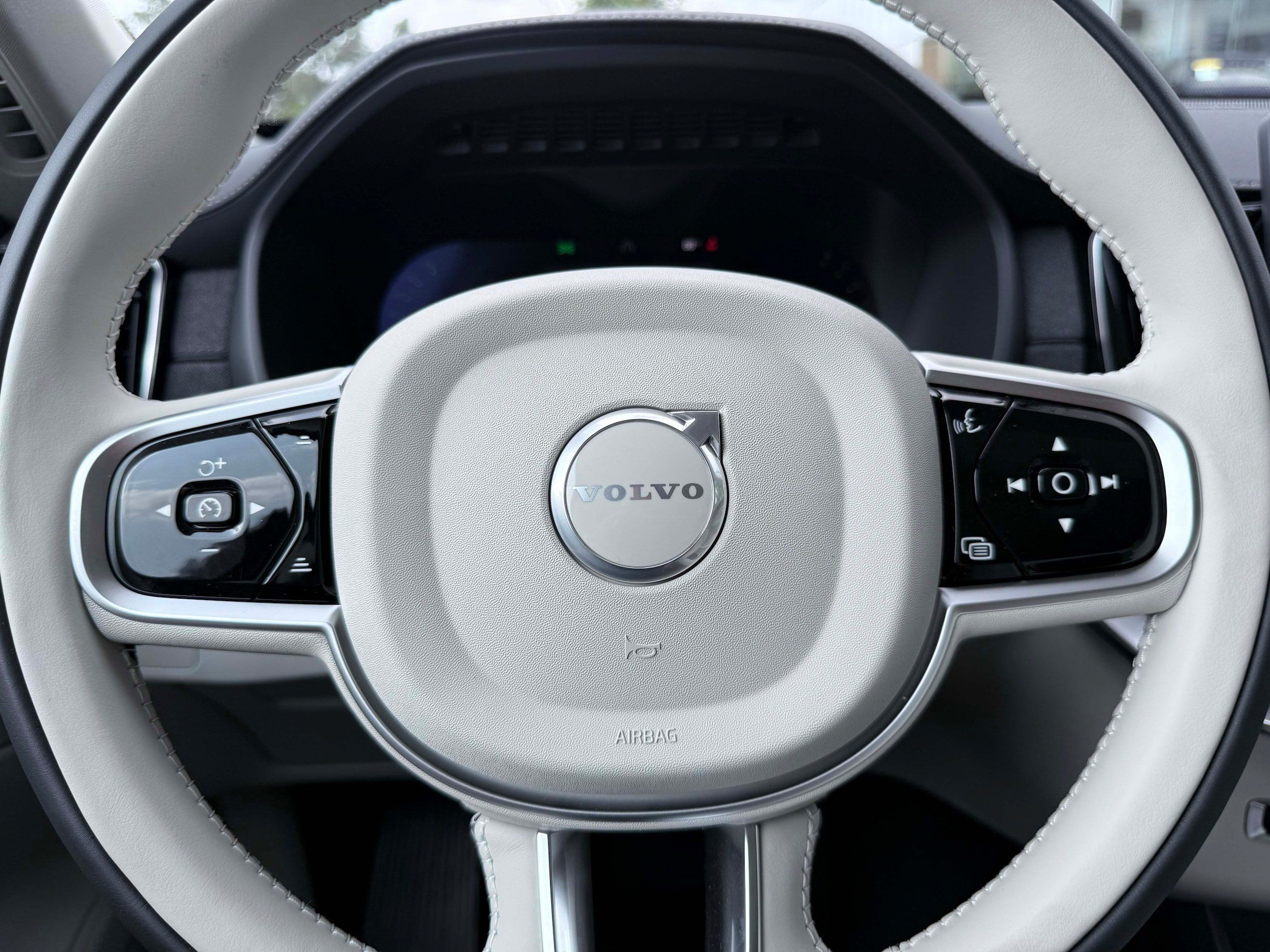 New 2026 Volvo XC90 B6 Ultra w/ Protection Package Premier AWD/4WD image 21