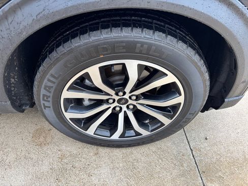 Used 2020 Ford Explorer ST AWD/4WD image 37