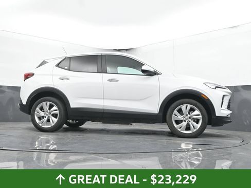 Used 2025 Buick Encore GX Preferred AWD/4WD image 36