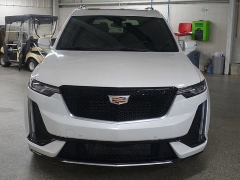 Used 2024 Cadillac XT6 Sport w/ LPO, Floor Liner Package AWD/4WD image 2