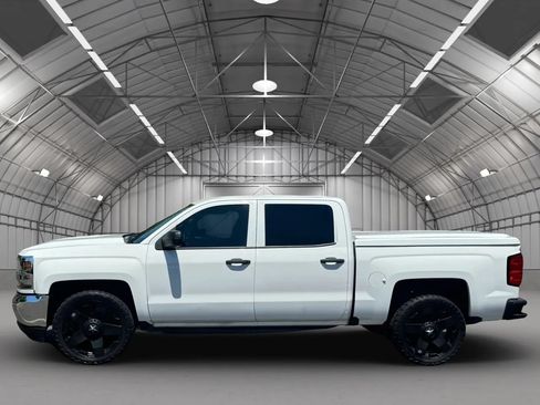 Used 2018 Chevrolet Silverado 1500 W/T w/ Special Service Package AWD/4WD image 3