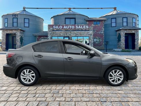 Used 2012 MAZDA MAZDA3 i Touring FWD image 6
