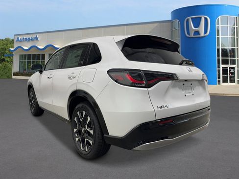New 2026 Honda HR-V EX-L image 3