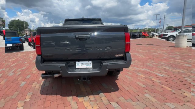 Used 2024 Toyota Tacoma TRD Off-Road AWD/4WD image 9