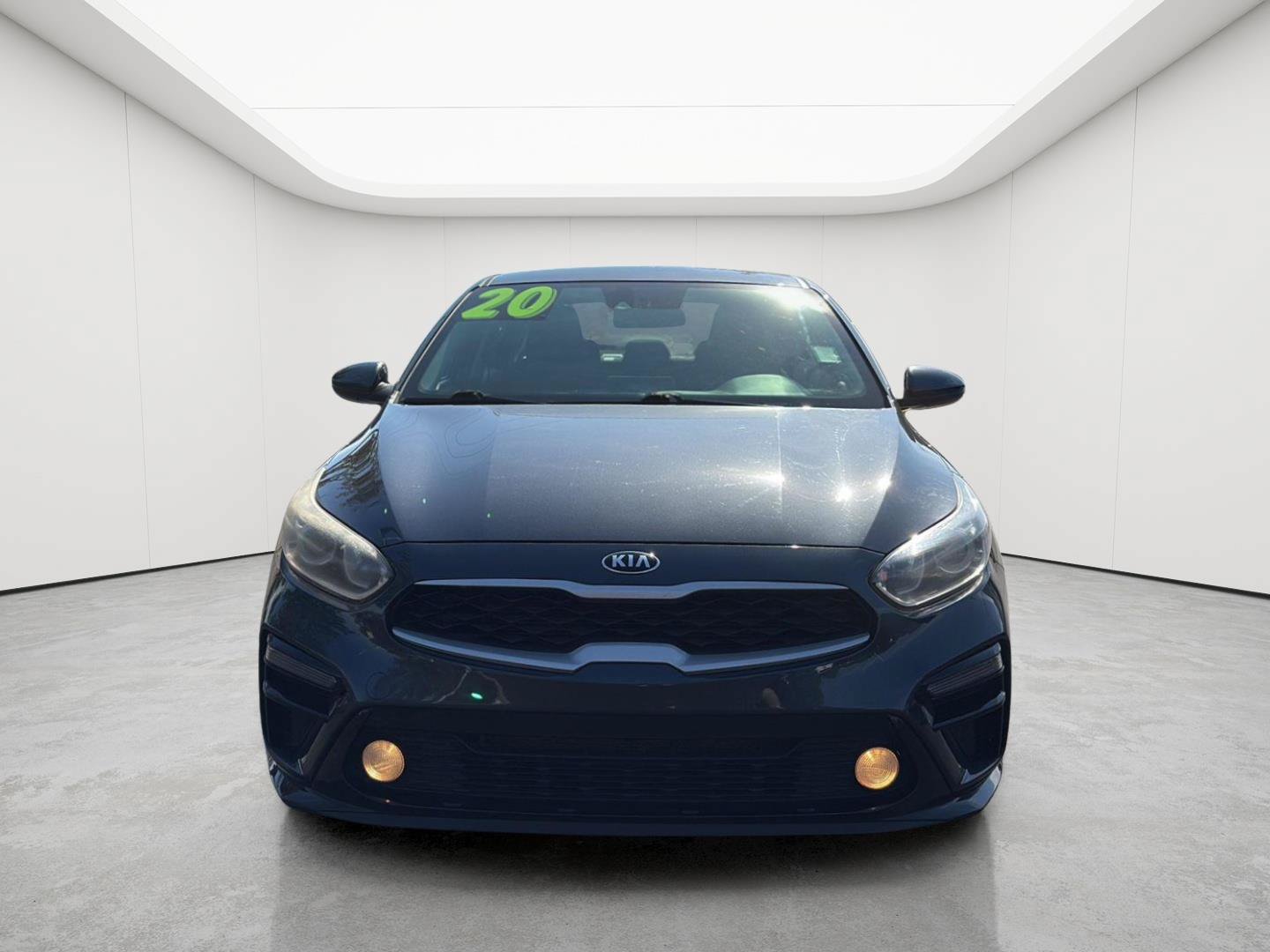 Used 2020 Kia Forte LXS FWD image 2