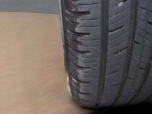 Used 2017 Buick Encore Preferred image 36