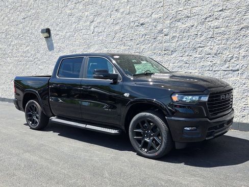 New 2026 RAM 1500 Laramie AWD/4WD image 7