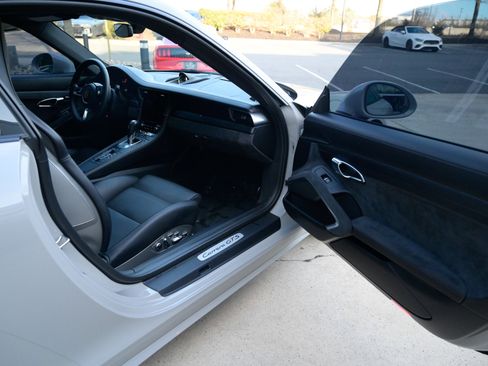 Used 2019 Porsche 911 Carrera GTS image 36