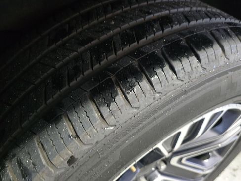 Used 2023 Jeep Wagoneer L Series II image 19