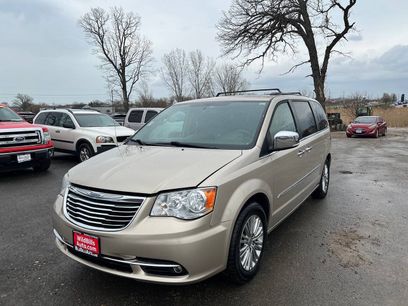 Used 2015 Chrysler Town & Country Touring-L w/ Trailer Tow Group