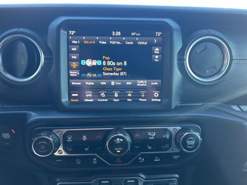 Used 2022 Jeep Wrangler Unlimited Sahara w/ LED Lighting Group image 4